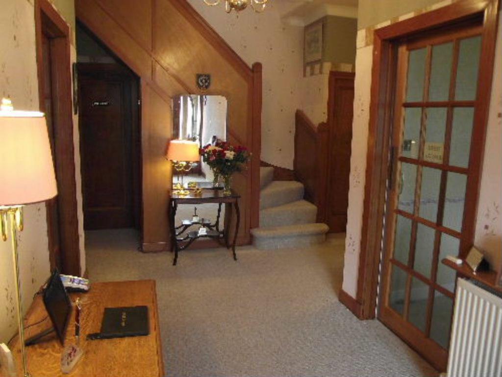 Whin Park Guest House Largs Zewnętrze zdjęcie